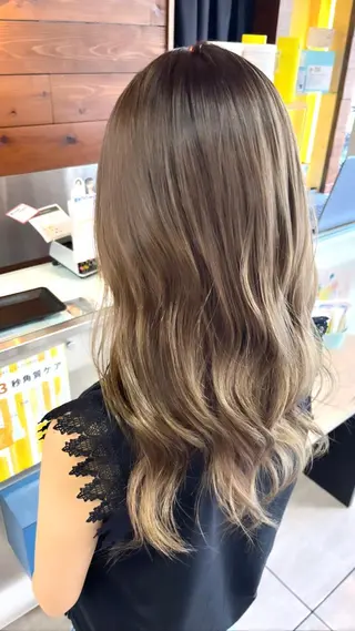 ロング カラー ヘアアレンジ インナー×縮毛矯正 ピンクカラー澤井里菜のヘアスタイル