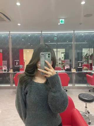 ロング カラー Merlyosaka 早川未来のヘアスタイル