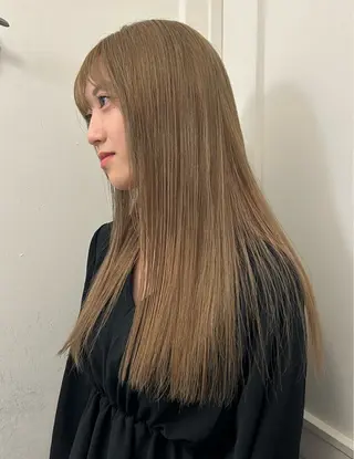 ロング カラー 上田 恋菜のヘアスタイル