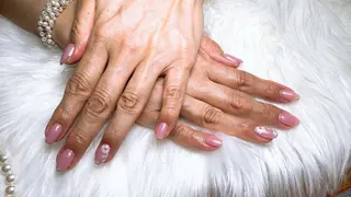 ネイル beauty park partage所属・藤 井のネイルデザイン