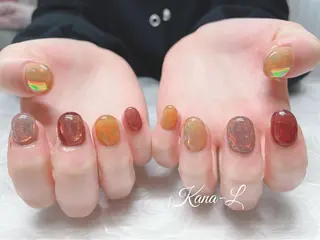 カラー ネイル 芦辺 香奈のネイルデザイン