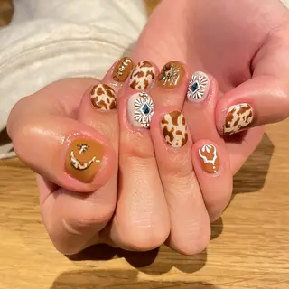 ネイル Emo'snail エモズネイルのネイルデザイン
