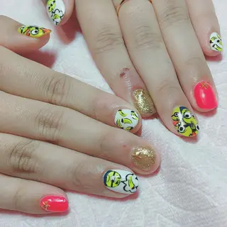 ネイル THECOLORS所属・近貞 莉奈のネイルデザイン