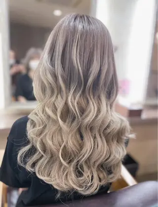 ロング ヘアアレンジ 田井中 悠紀のヘアスタイル