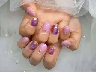 ネイル Fairyフェアリーネイルサロン所属・シズ セキのネイルデザイン