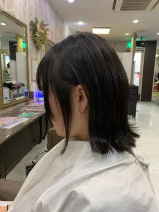 ショート ハイトーン Arphyのヘアスタイル