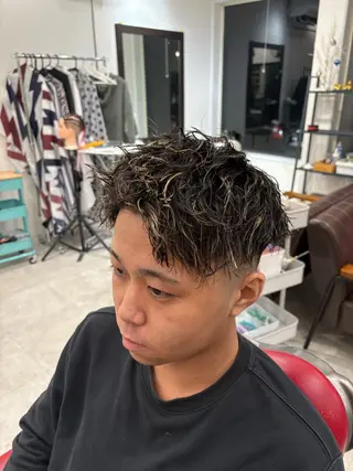 ショート パーマ メンズ CUCUMBER所属・本間 颯太のヘアスタイル