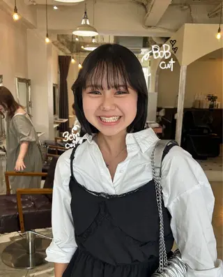 ショート Maho/海外 レイヤー/ハイトーンのヘアスタイル