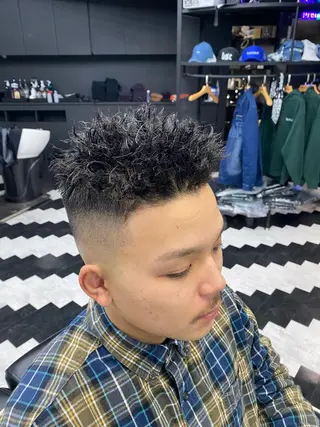 ショート パーマ メンズ BARBER STYLE CLUB3所属・MERRA メラのヘアスタイル