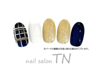 ミディアム 中島 実穂のネイルデザイン