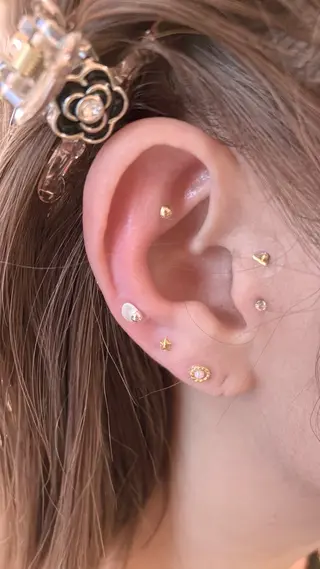 Lino所属・Lino 沖田恵子のマツエク・マツパデザイン