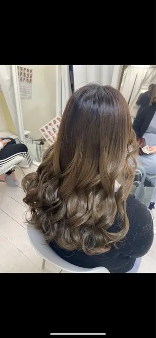 ロング ヘアアレンジ Number博多所属・東村 光希のヘアスタイル