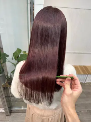 ロング KEIGO/ ブリーチ、矯正特化のヘアスタイル