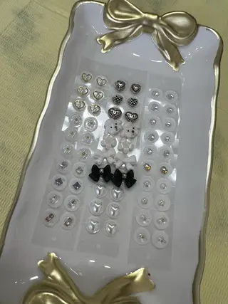 Luminous ⭐︎のネイルデザイン