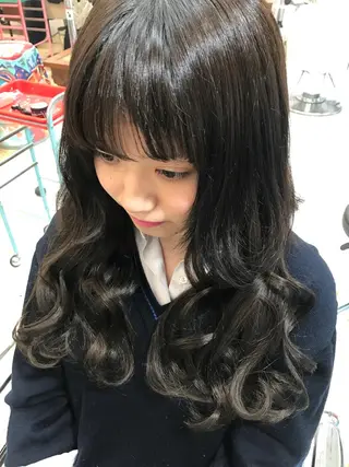 ロング 💘カラー人気Ｎｏ. １💘SAYAのヘアスタイル