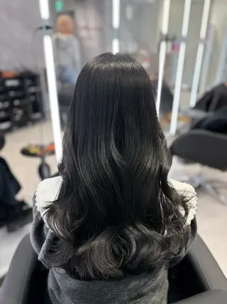 ロング カラー 堀江/透明感 ベージュ/白川幸太のヘアスタイル