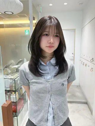 セミロング カラー 🎀優姫 🎀  韓国レイヤーのヘアスタイル