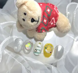 ネイル Rainrain💧 パーツ豊富、やり放題のネイルデザイン