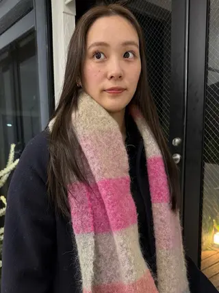 セミロング イシイ モエカのヘアスタイル