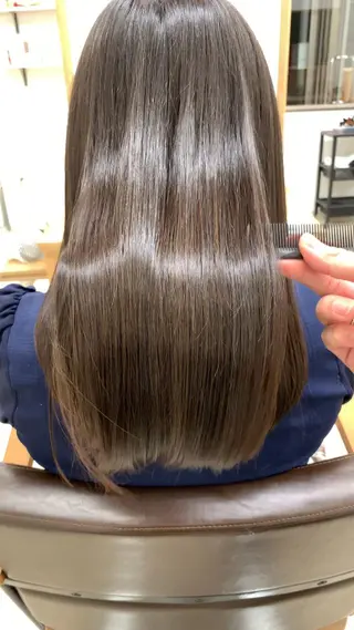 ロング JYO 髪質改善専門家のヘアスタイル