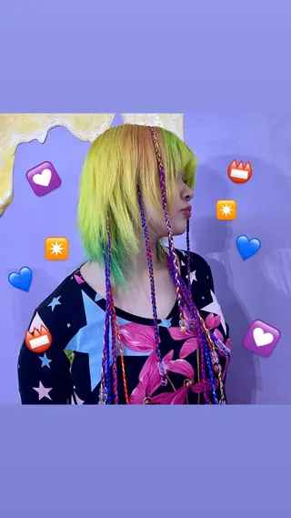 ヘアアレンジ 👽KINA👽 派手髪🦖💖✨のヘアスタイル