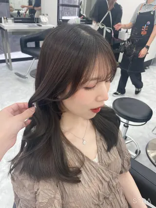 セミロング MOE 福岡韓国ヘア✧︎のヘアスタイル