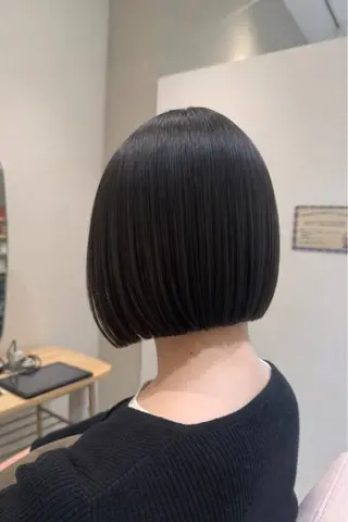 ショート カラー BELLE by revo所属・𝘀𝗮𝗲/ 艶髪/ショートボブのヘアスタイル