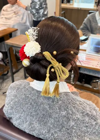 セミロング ヘアアレンジ ハイトーン/ダブル カラー/あやかのヘアスタイル