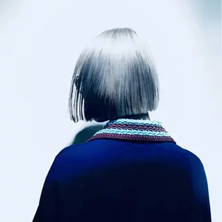 ショート カラー ヤノ ナオミのヘアスタイル