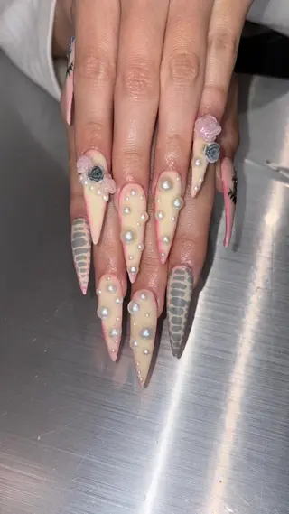 ネイル 👽個性派ネイル🎀 komachiのマツエク・マツパデザイン