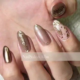 ネイル NailSalon Alba所属・Alba ASAMIのネイルデザイン