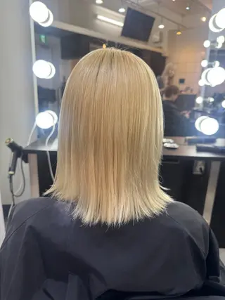 ミディアム カラー ヘアアレンジ minto/ 似合わせ/ハイトーンのヘアスタイル