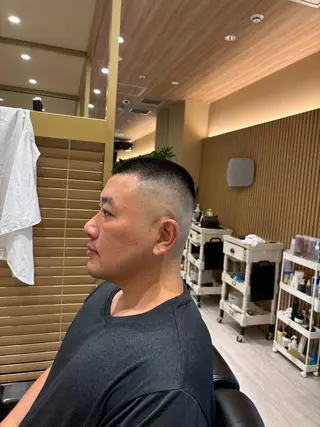 ショート YOSHIZAWA Inc premium 横浜所属・加藤 颯のヘアスタイル