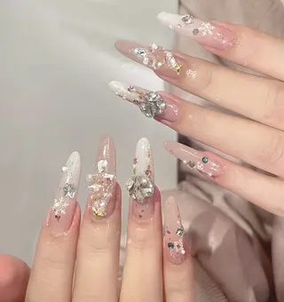 ネイル D-BEAUTY Nailsalonのネイルデザイン