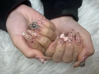 ネイル SOARE🤍 🤍のネイルデザイン