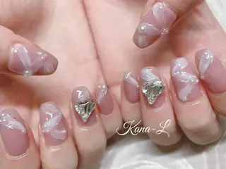 ネイル 芦辺 香奈のネイルデザイン
