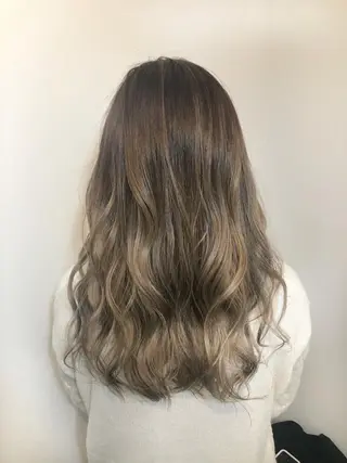 ロング カラー 女性リピ90%🍨 🩷佐藤みずきのヘアスタイル