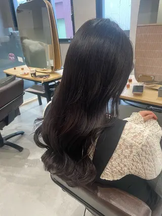 ロング イヌマル アユ / Fier umedaのヘアスタイル