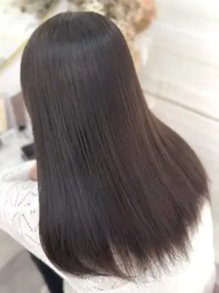 ロング カラー elu あやね‎🤍🫧のヘアスタイル