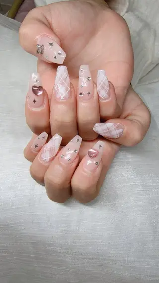 ネイル Lee Nailsのネイルデザイン