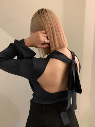 ミディアム カラー 落合希 Olivebeigeのヘアスタイル