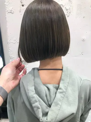 ミディアム パーマ 結べるレイヤーボブ くびれLady表参道のヘアスタイル