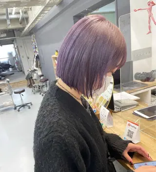 ショート カラー カットモデル/ ハイトーン/ゆうあのヘアスタイル