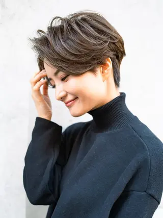 ショート カラー パーマ Lond re Maison.原宿のヘアスタイル