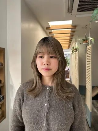 ロング 安丸 結夏のヘアスタイル