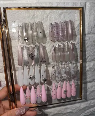 ネイル Nail&Eye hanaのネイルデザイン