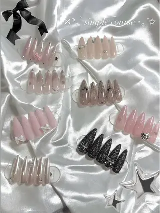 ネイル tsuki🎀ワンホ ン🍒ガーリー🪄のネイルデザイン