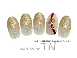 ネイル 中島 実穂のネイルデザイン