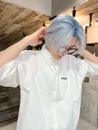 ショート カラー メンズ ブリーチ特化 ハイトーンRYOYAのヘアスタイル