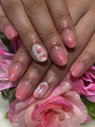 ネイル Sympa 𝓜iwako🐰ᩚのネイルデザイン